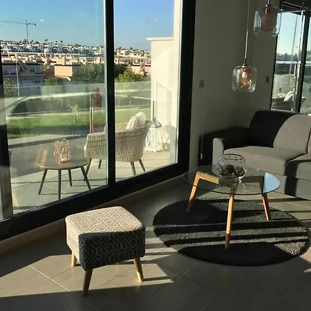 Sun Terrace Apartment *